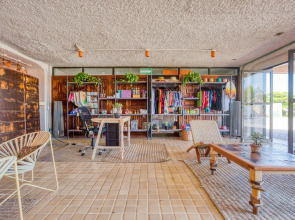 Отель Selina Cancun Laguna Hotel Zone