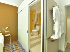 Mihlton Barcelona Boutique B&B