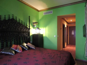 Safestay Cordoba Mezquita Catedral