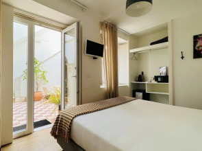 Quinta Colina by Shiadu