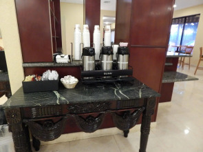 North Miami Beach Gardens Inn & Suites