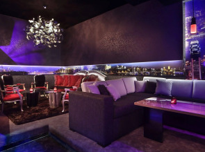 City Avenue Hotel by HMG