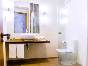 BLUESEA Dimona Suites