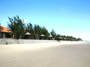 Golden Coast Resort and Spa