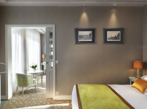 Hotel Rochester Champs Elysees