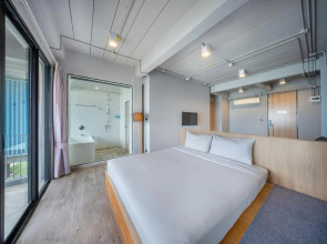 Arch39 Phuket Beach Front