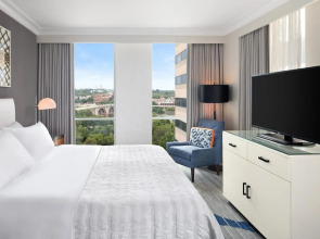 Le Meridien Arlington