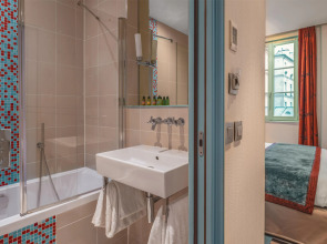 Hotel Le Petit Paris