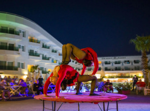 Dragut Point North Hotel