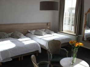 Hotel Lodewijk Van Male