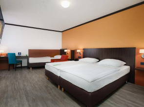 Trans World Hotel Donauwelle