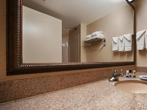 Spark by Hilton Rahway