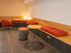 Отель Ciutat de Barcelona