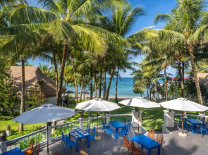 L'Azure Resort and Spa