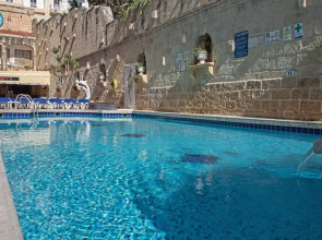 White Dolphin Complex Hotel