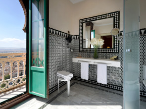 Alhambra Palace Hotel