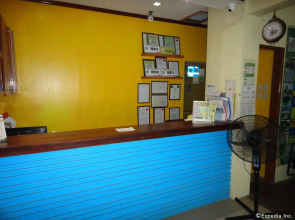 Blue Lagoon Inn & Suites