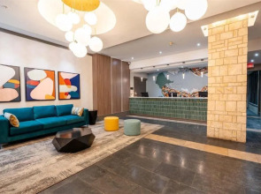 Sandman Suites Vancouver on Davie