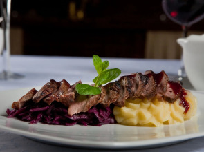 Helan Family & Garden