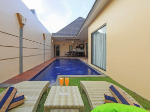 Flamingo Dewata Suite