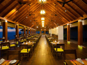 Отель Summer Island Maldives