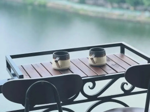 iRest Orange Tay Ho Lakeside Apartment