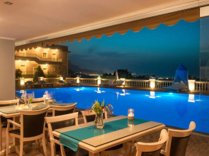 Notos Heights Hotel & Suites