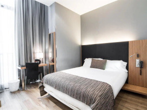 Petit Palace Plaza del Carmen