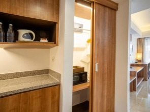 Cross Vibe Paasha Atelier Bali Kuta