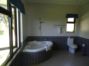 Sailfish Beach Villas