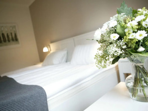 Отель Villa Dahlia