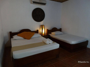 Hibiscus Garden Resort