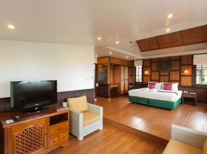 Coco Palm Beach Resort