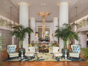 The Palms Hotel & Spa