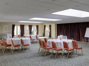 Ramada by Wyndham Cheltenham