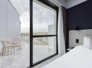 Kyriad Lyon Ouest - Limonest