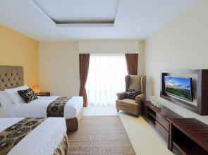 Flamingo Dewata Suite