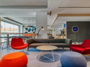 Holiday Inn Express Madrid Airport by IHG