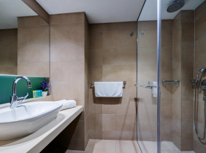 Angela Downtown Hotel