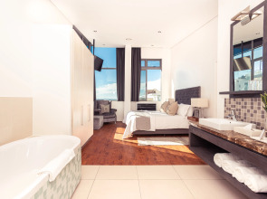 Newkings Boutique Hotel