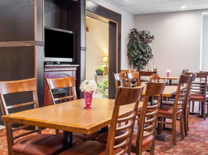 Quality Inn Buffalo Airport