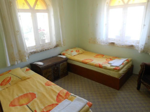 Valleypark Hotel - Hostel