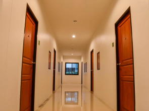 S2 Airport Residence