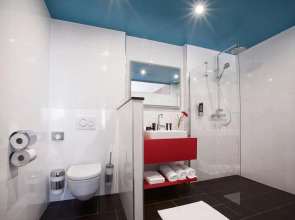 Trans World Hotel Donauwelle