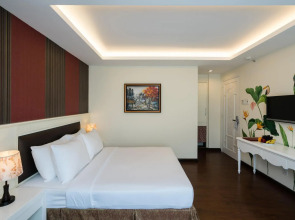 Asian Ruby Center Point Hotel