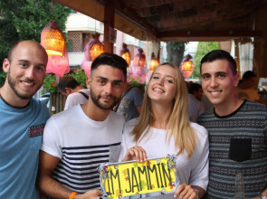 Jammin' Hostel & Bar