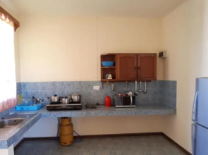 Allamanda Studios and Apartments