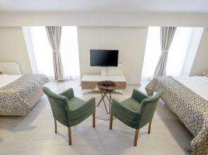 The Corner Inn Hotels By Suit