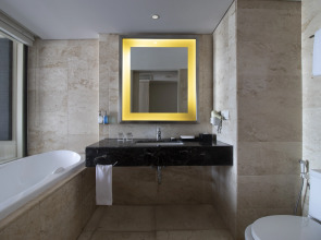 Sovereign Bali Hotel