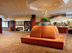 Anaheim Majestic Garden Hotel